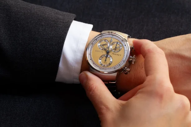 La Louis Moinet 1816 CHRONOGRAPH Édition Champagne rend hommage à l'invention qui a changé l'horlogerie