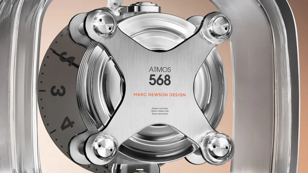 La nouvelle Atmos Designer 568 de Jaeger-LeCoultre par Marc Newson défie les lois de la physique à Milan