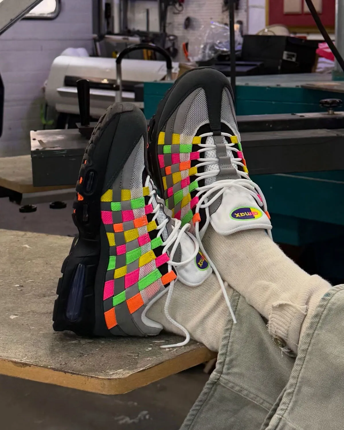 Nike Air Max 95 Woven Multicolor 5 Nike Air Max 95 Woven « Multicolor » relance une icône avec une approche tissée audacieuse