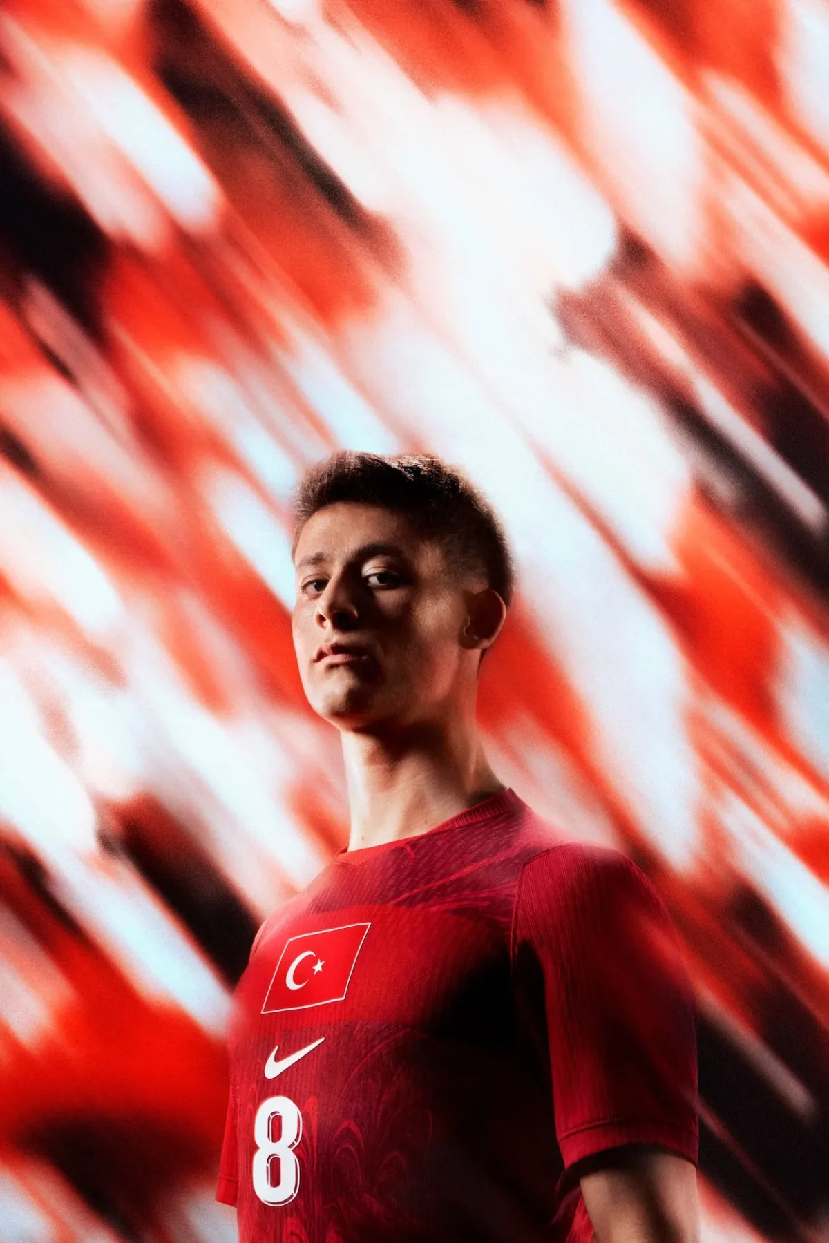 Nike Football Tenues de lequipe de Turquie Mondial 2026 2 1 Pour le Mondial 2026, Nike habille l'équipe de Turquie avec une collection inspirée de l'art de l'Ebru