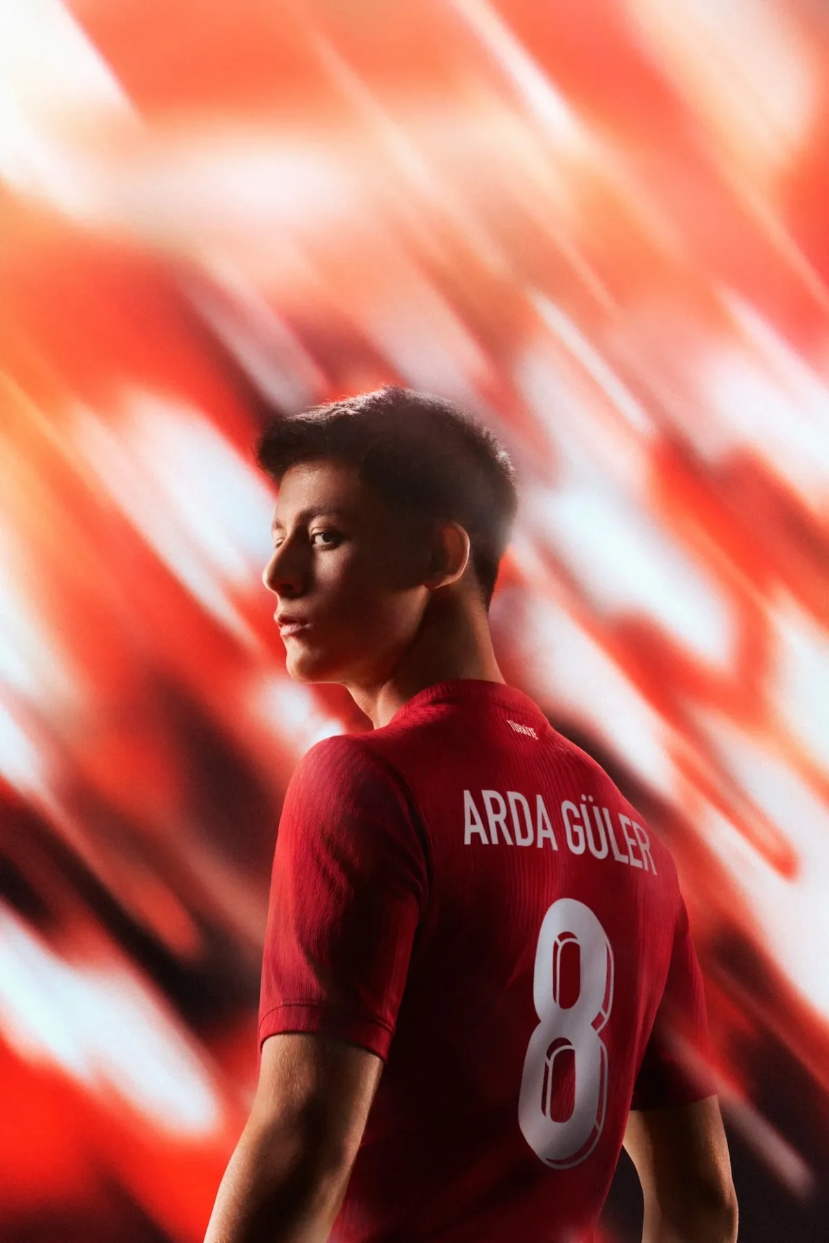 Nike Football Tenues de lequipe de Turquie Mondial 2026 3 Pour le Mondial 2026, Nike habille l'équipe de Turquie avec une collection inspirée de l'art de l'Ebru