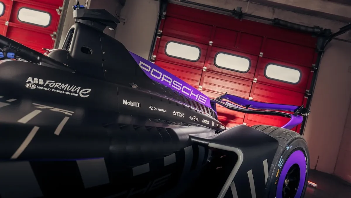 Porsche dévoile la Formula E race car 975 RSE pour dominer l'ère des monoplaces GEN4