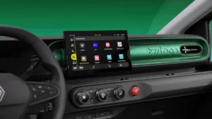 Renault x RMC BFM RMC BFM Drive 0 Renault s’associe à RMC BFM pour lancer RMC BFM Drive, la première radio personnalisée par l’intelligence artificielle