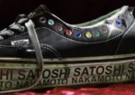 Satoshi Nakamoto revisite la Vans Era avec une sneaker vieillie et sertie de pierres