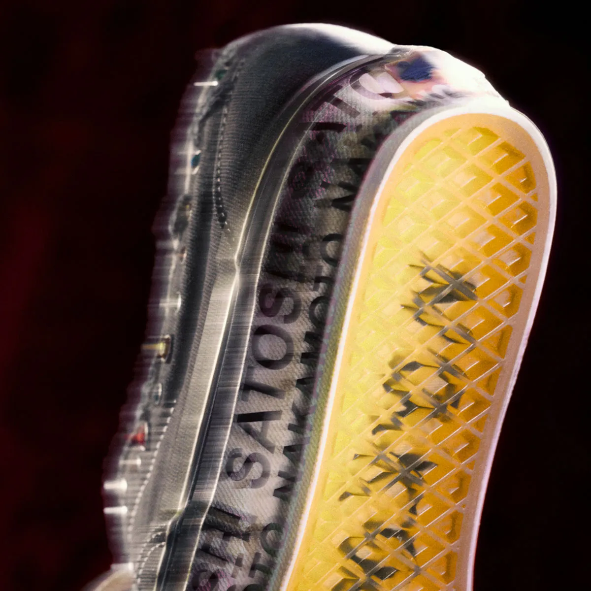 Satoshi Nakamoto revisite la Vans Era avec une sneaker vieillie et sertie de pierres