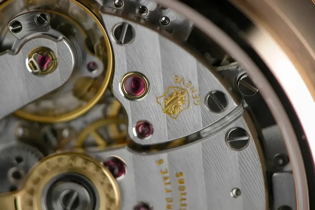 Le Poinçon de Genève sur les calibres ultra-plats actuels, un label qui ne pardonne aucun compromis