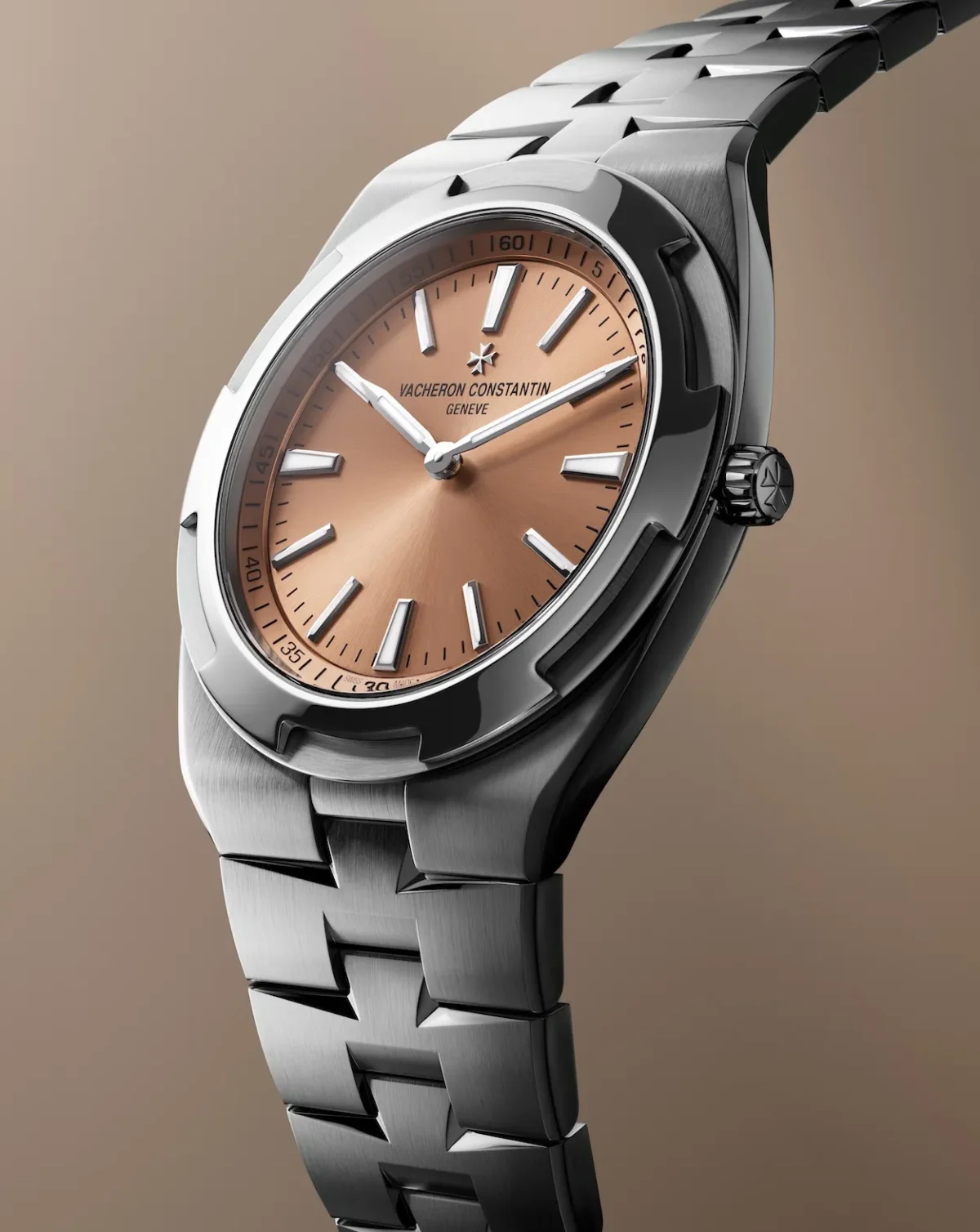 Watches and Wonders 2026 - Vacheron Constantin dévoile le Calibre 2550 pour réinventer l'Overseas ultra-plate