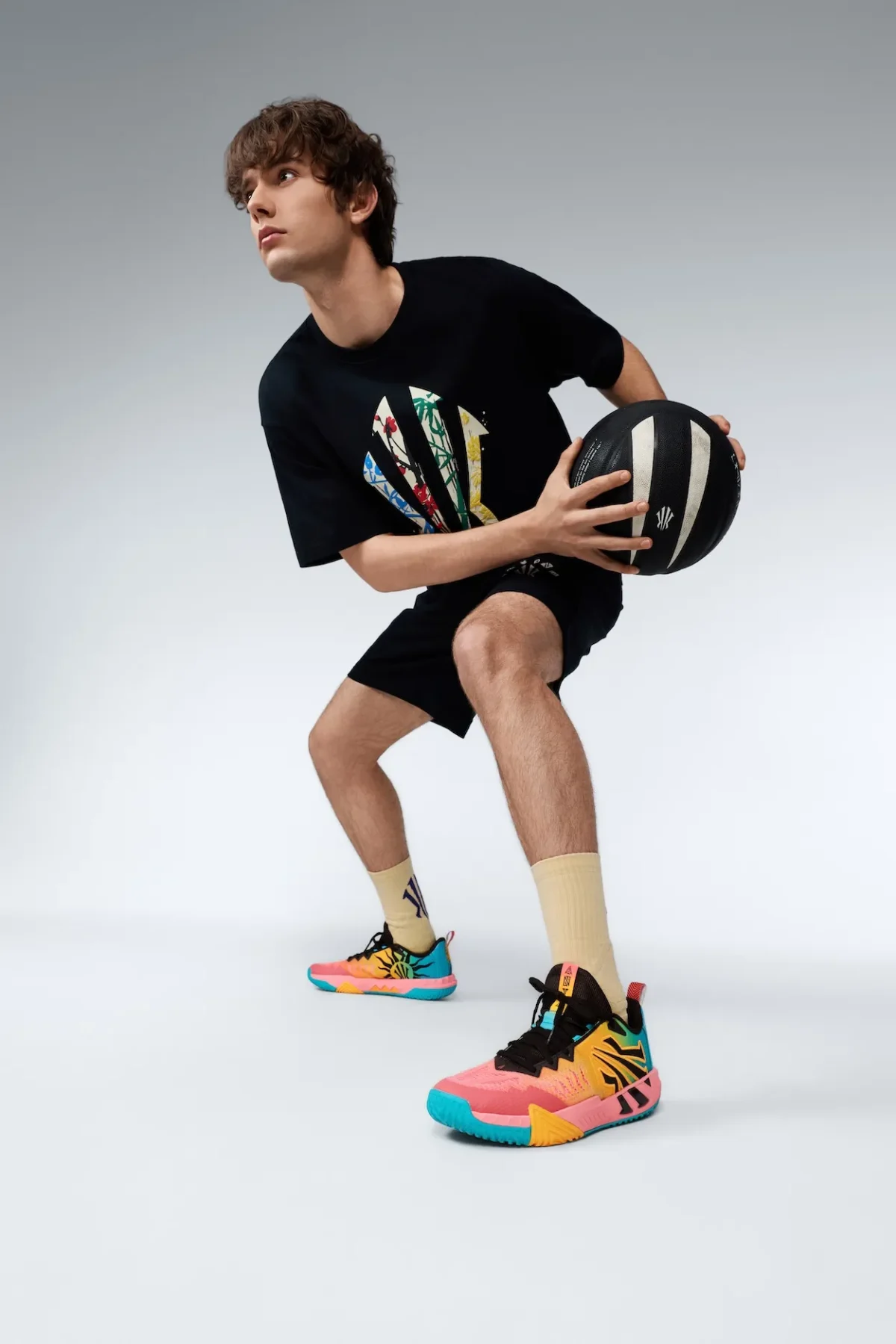 ANTA KAI 2 TEAM impose sa loi sur les playgrounds