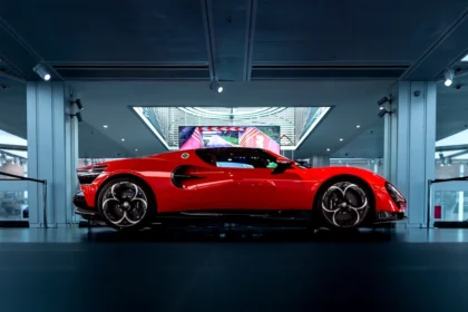 Alfa Romeo 33 Stradaled, l’art italien de la supercar retrouve sa noblesse