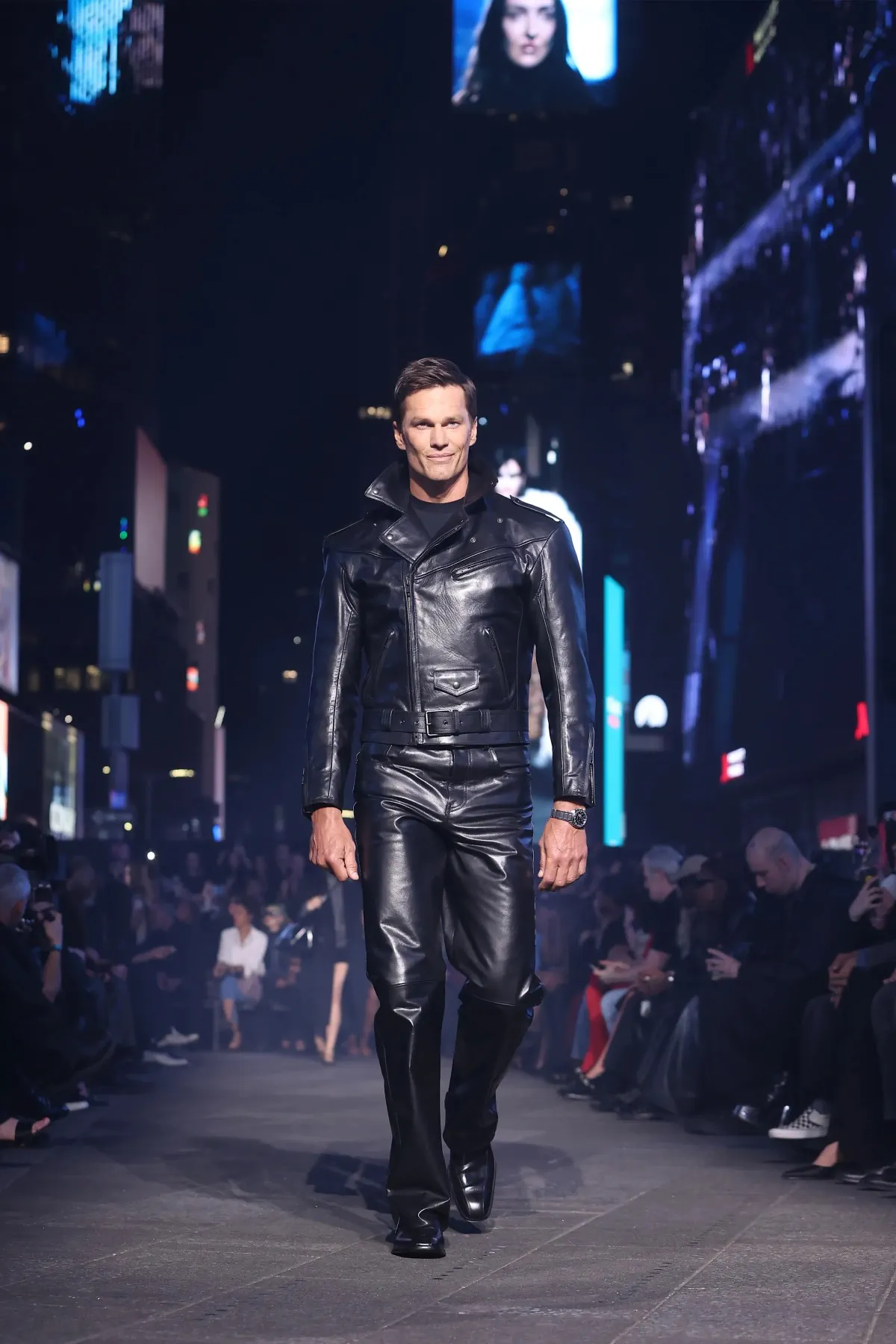 Gucci et sa collection Croisière 2027 s’emparent du chaos de Times Square