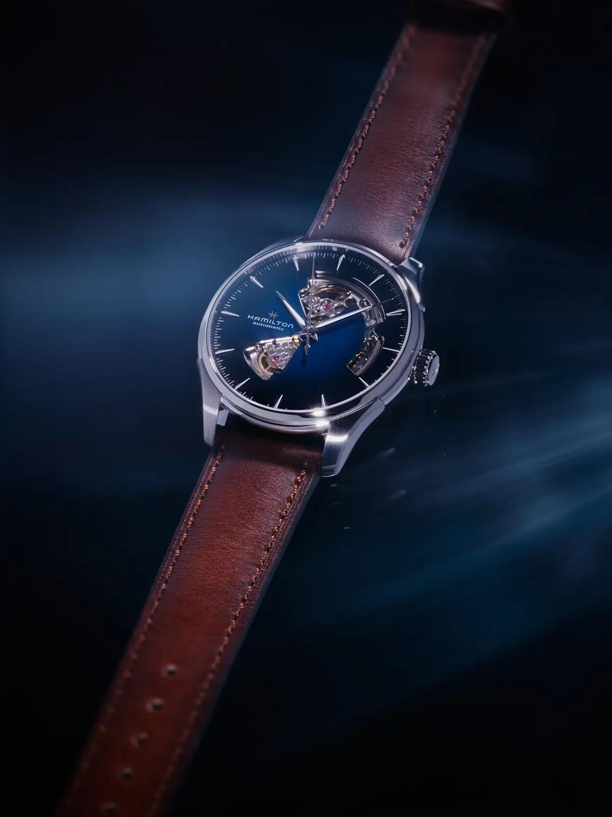 Hamilton x Steven Spielberg Disclosure Day Hamilton Jazzmaster Open Heart 1 Hamilton entre dans l’univers de Steven Spielberg avec Disclosure Day