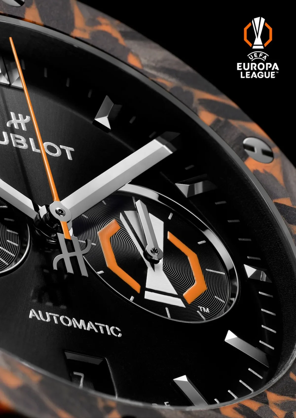 Aston Villa sur le toit de l'Europe, Hublot immortalise un sacre historique en titane et carbone