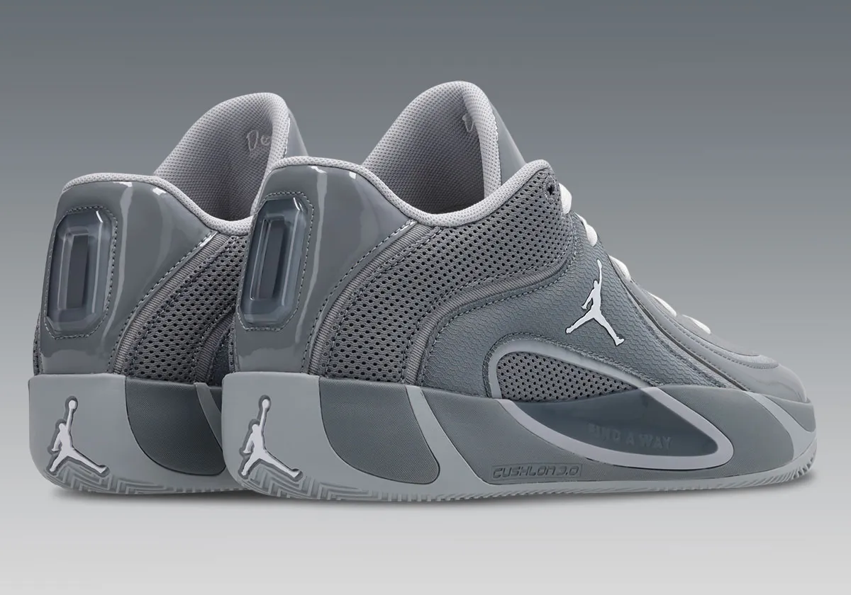 La Jordan Tatum 4 « Cool Grey » célèbre le retour de Jayson Tatum avec un design monochrome épuré