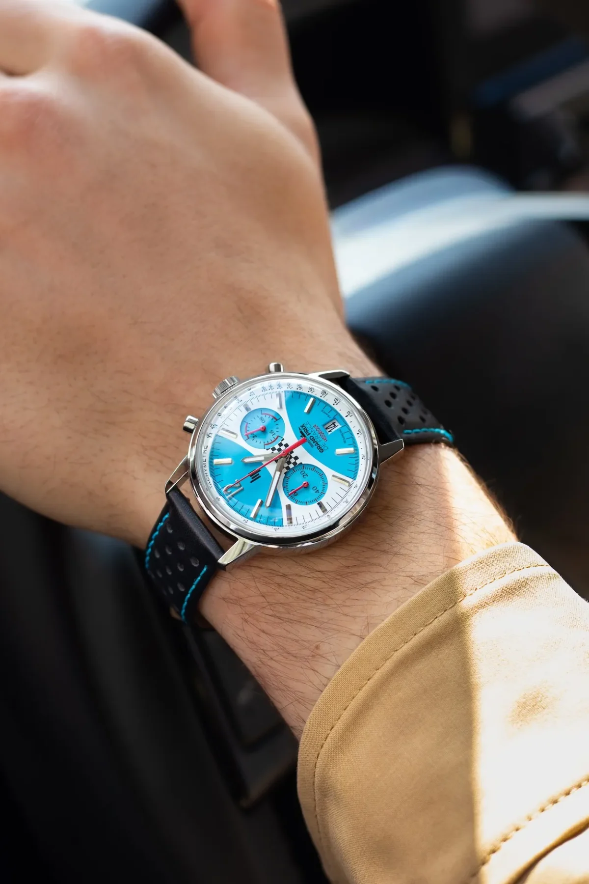 La montre Lip Rallye Meca-Quartz célèbre le Grand Prix de France Historique 2026 au Castellet