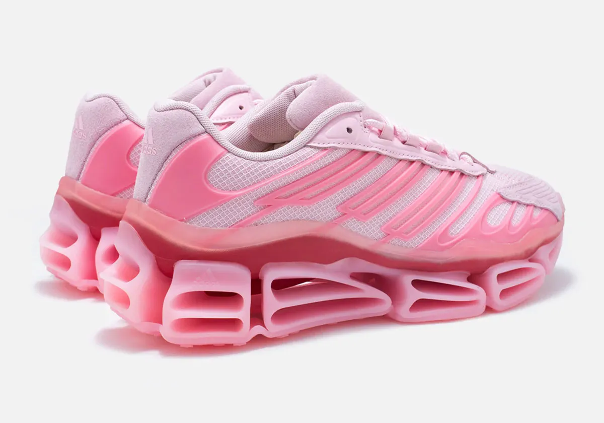 Willy Chavarria revisite l’adidas Megaride AG avec une version « Powder Red » au caractère affirmé