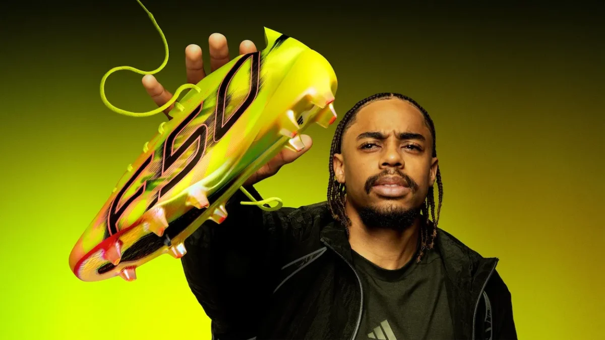 L’adidas F50 HYPERFAST EVO entre dans l'histoire comme étant la chaussure de football la plus légère