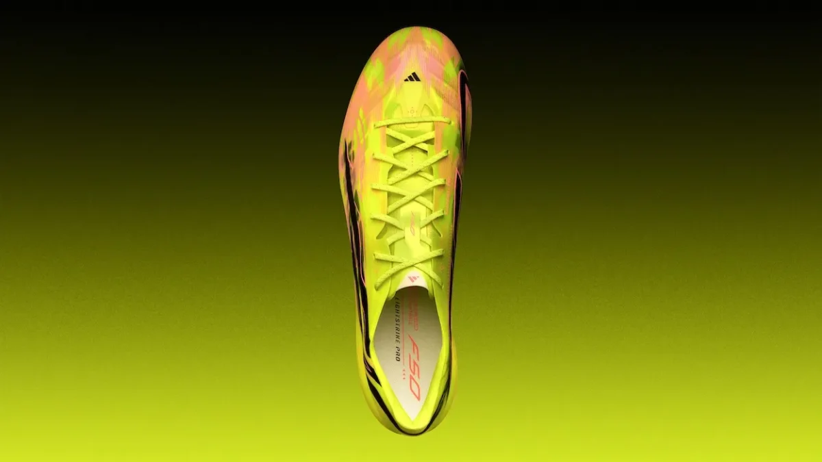 L’adidas F50 HYPERFAST EVO entre dans l'histoire comme étant la chaussure de football la plus légère