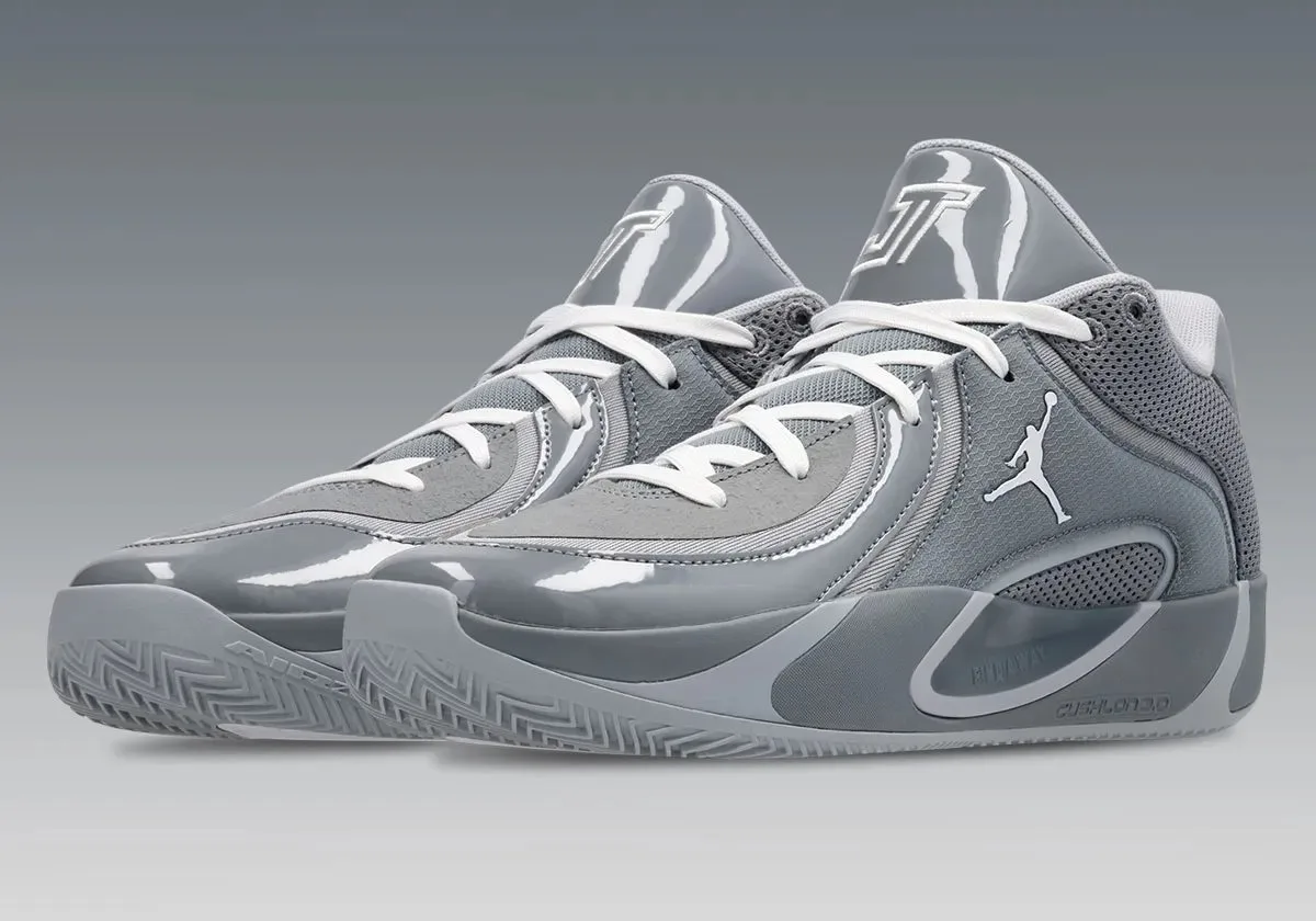 jordan tatum 4 cool grey 4 La Jordan Tatum 4 « Cool Grey » célèbre le retour de Jayson Tatum avec un design monochrome épuré
