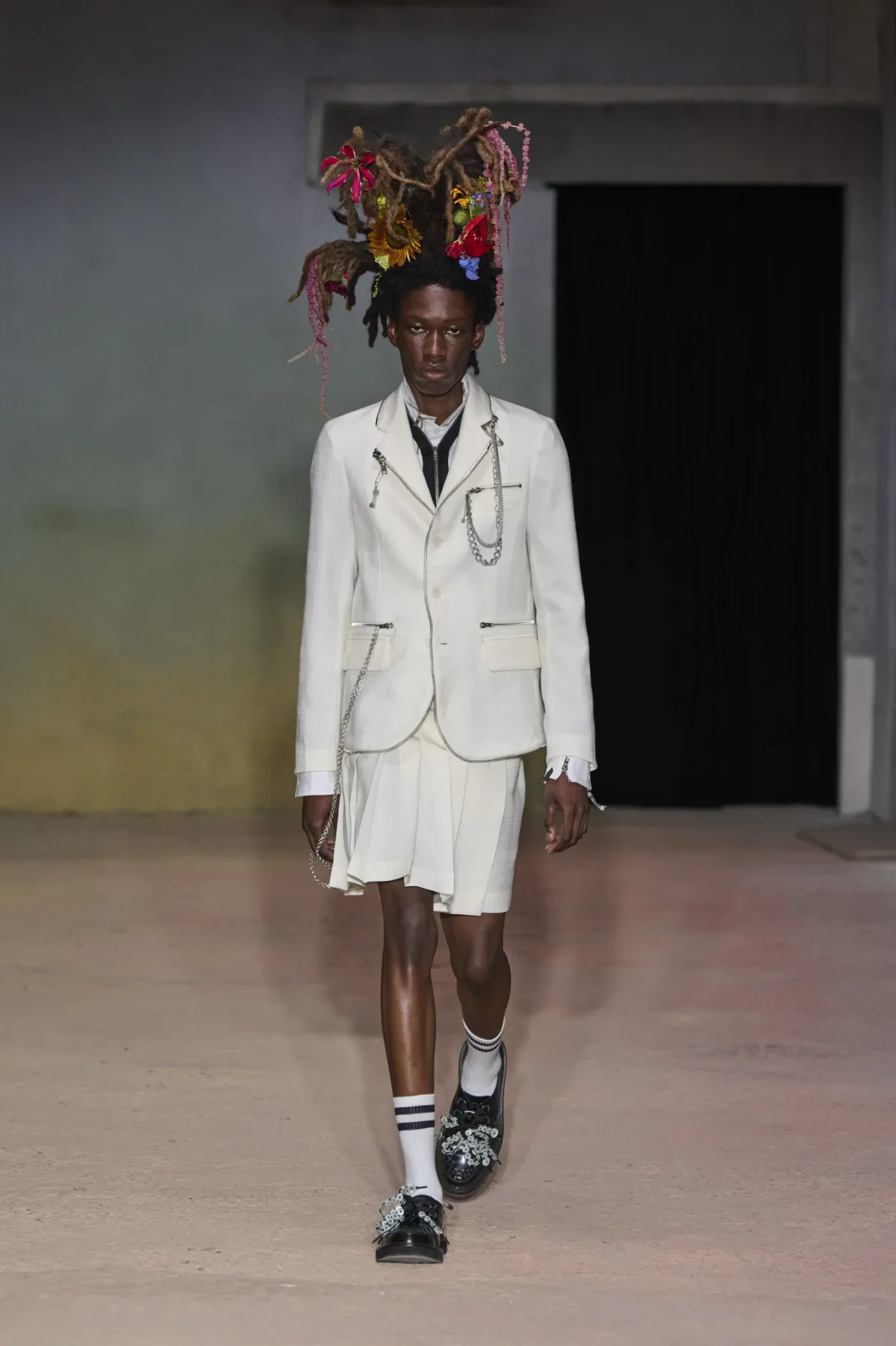 DSM Kei Ninomiya réinvente le punk en manifeste couture pour le printemps 2027