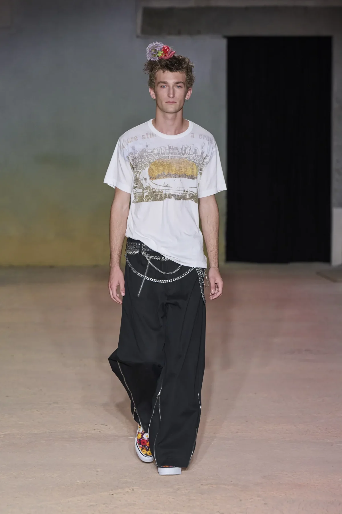 DSM Kei Ninomiya réinvente le punk en manifeste couture pour le printemps 2027