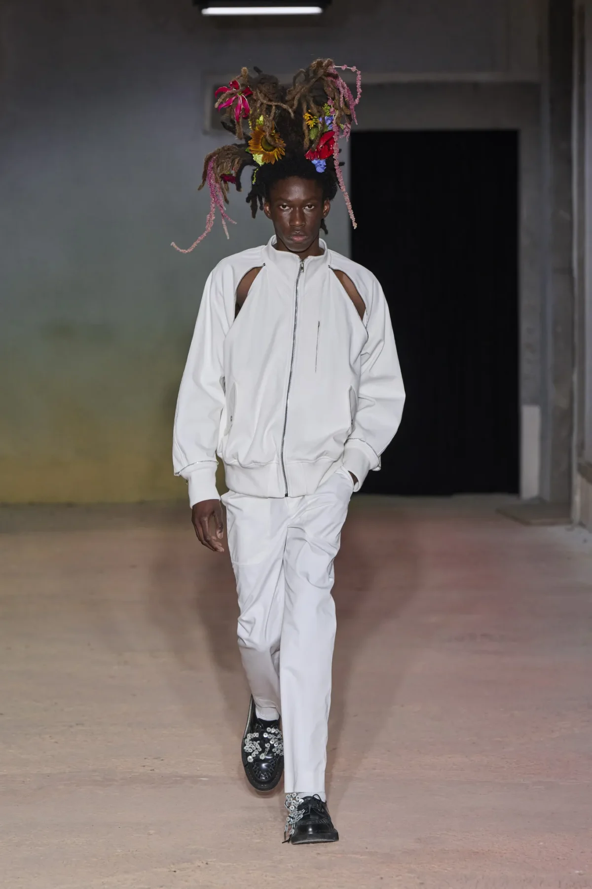 DSM Kei Ninomiya réinvente le punk en manifeste couture pour le printemps 2027