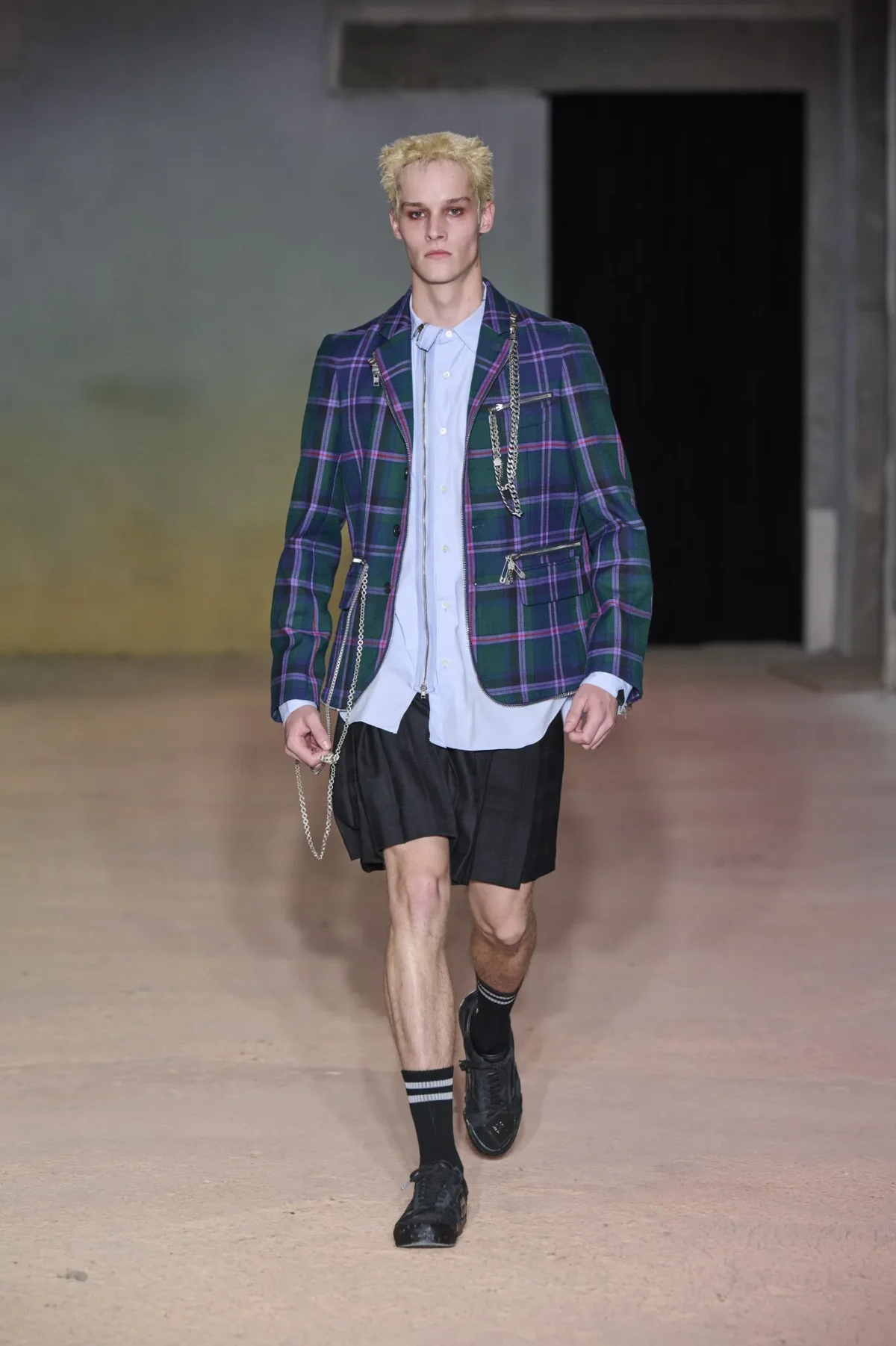 DSM Kei Ninomiya réinvente le punk en manifeste couture pour le printemps 2027