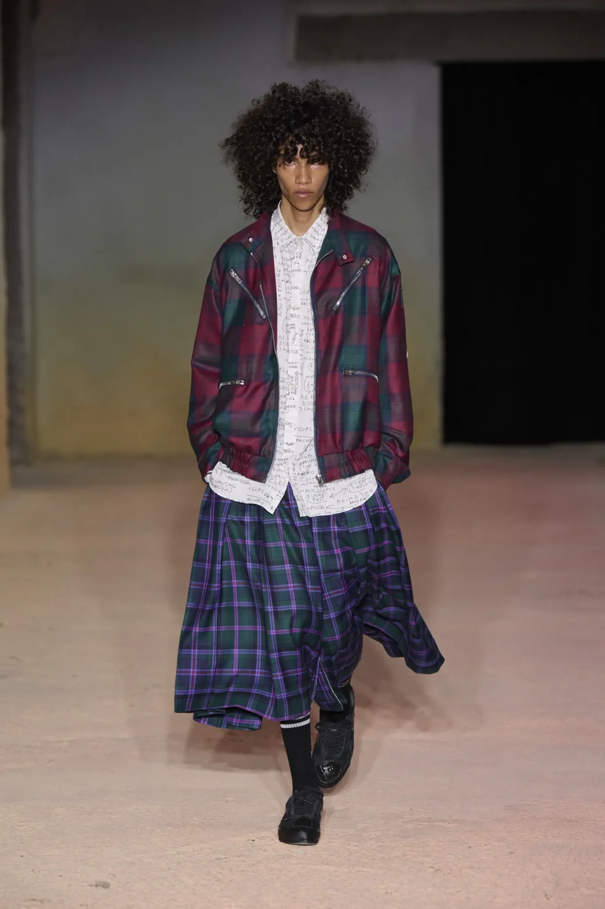 DSM Kei Ninomiya réinvente le punk en manifeste couture pour le printemps 2027