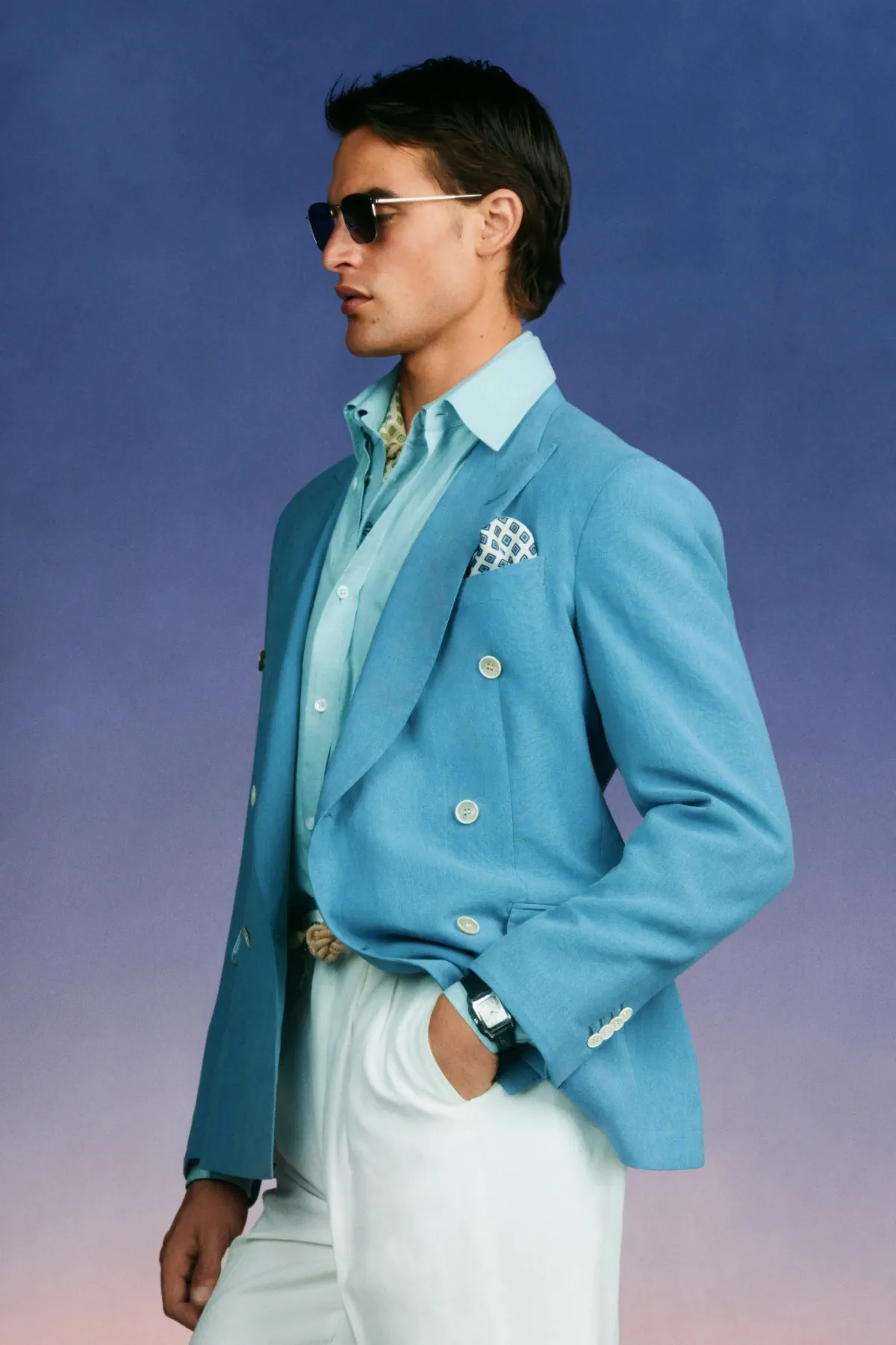 Chez dunhill, le blazer bleu devient le manifeste du printemps 2027