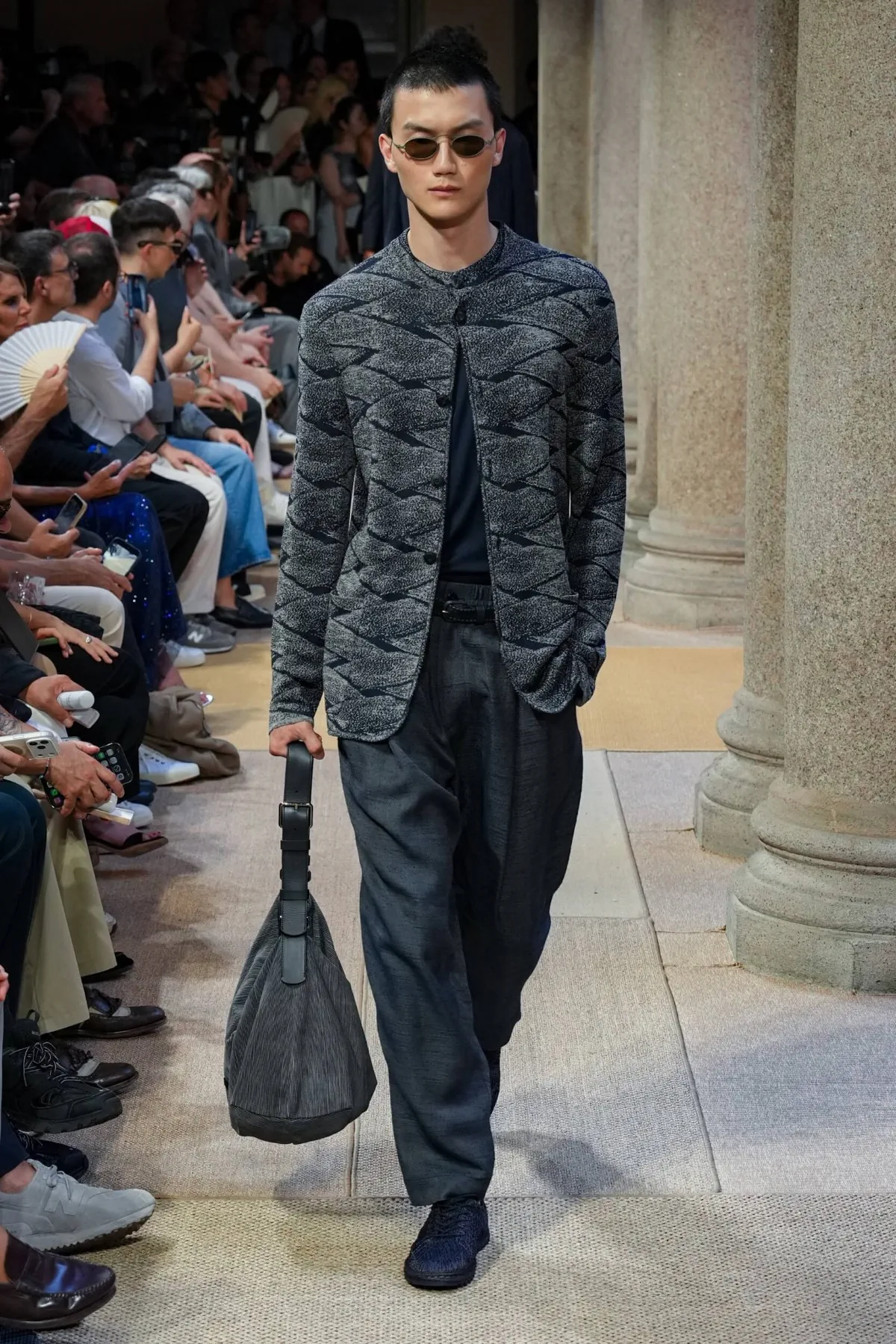 Le Mercato Méditerranéen de Giorgio Armani - Leo Dell'Orco signe un printemps 2027 qui respire