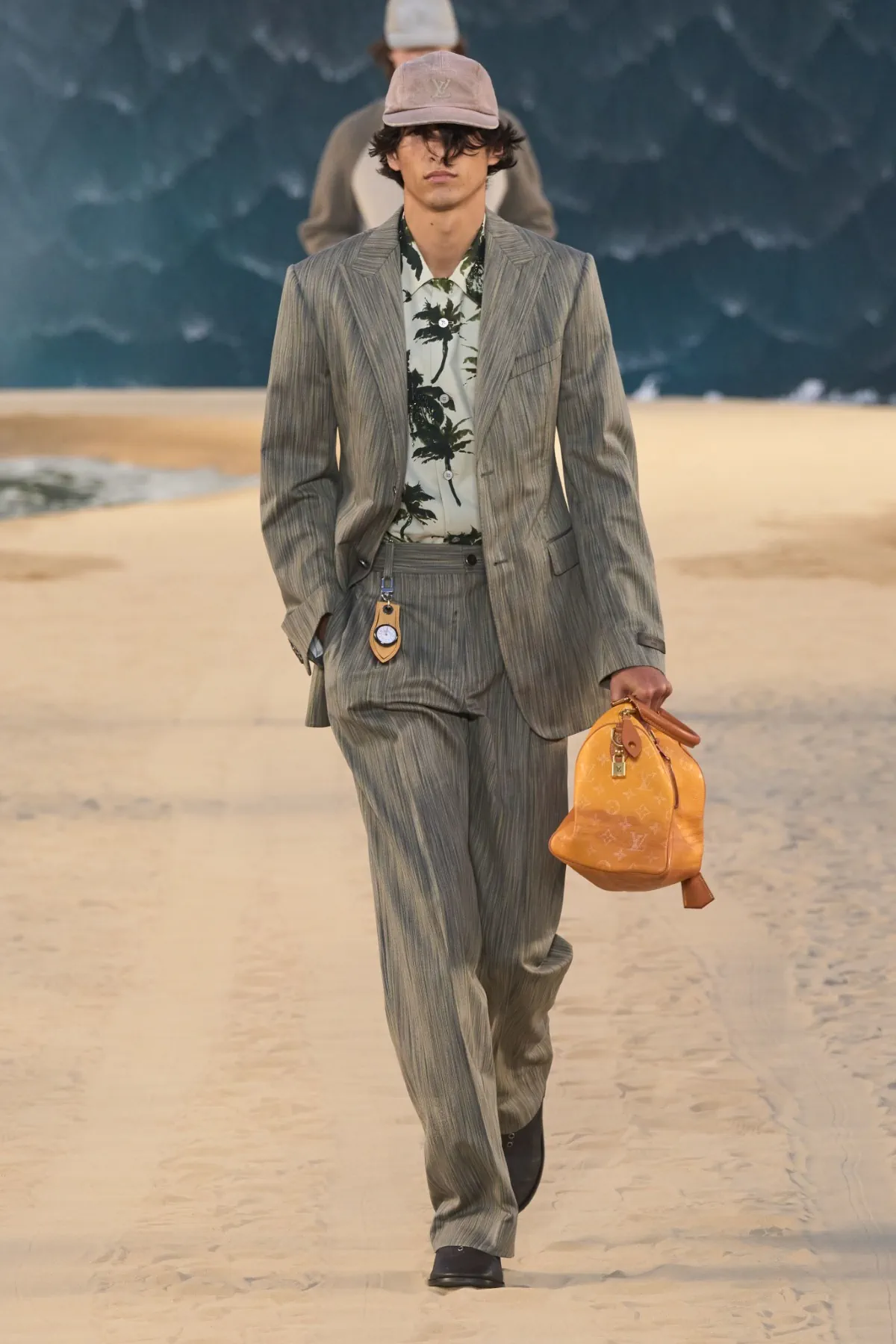 Louis Vuitton réinvente le dandysme avec une collection printemps 2027 portée par la puissance de l'océan
