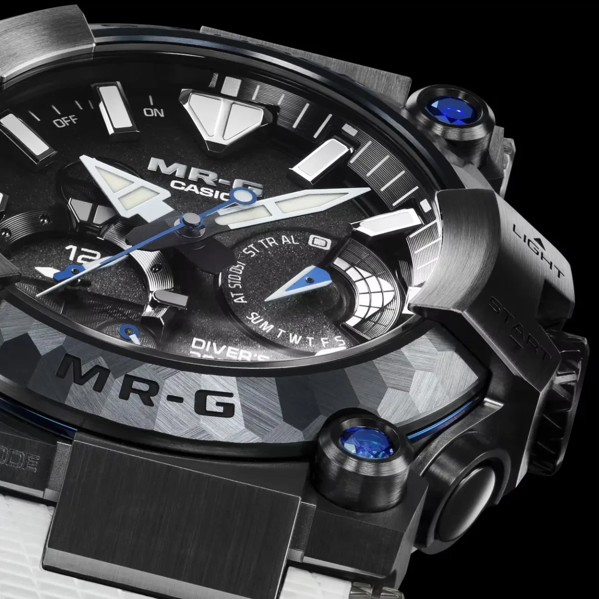 G-SHOCK Frogman MRG-BF1000EB-1A, l’art japonais plonge dans les abysses du luxe