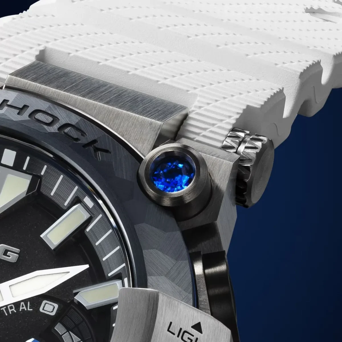 G-SHOCK Frogman MRG-BF1000EB-1A, l’art japonais plonge dans les abysses du luxe