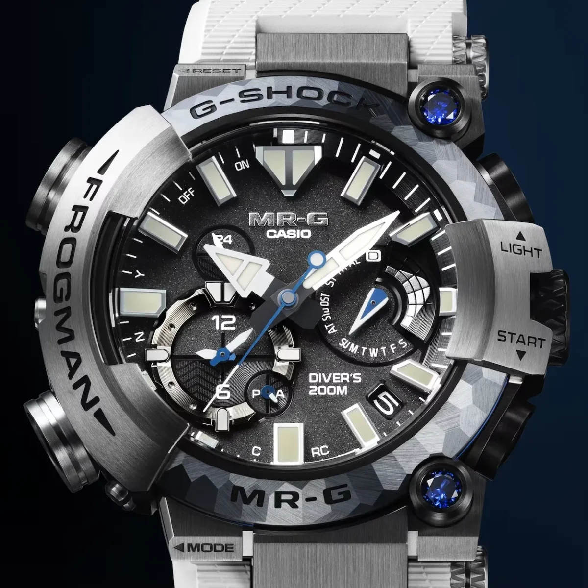G-SHOCK Frogman MRG-BF1000EB-1A, l’art japonais plonge dans les abysses du luxe