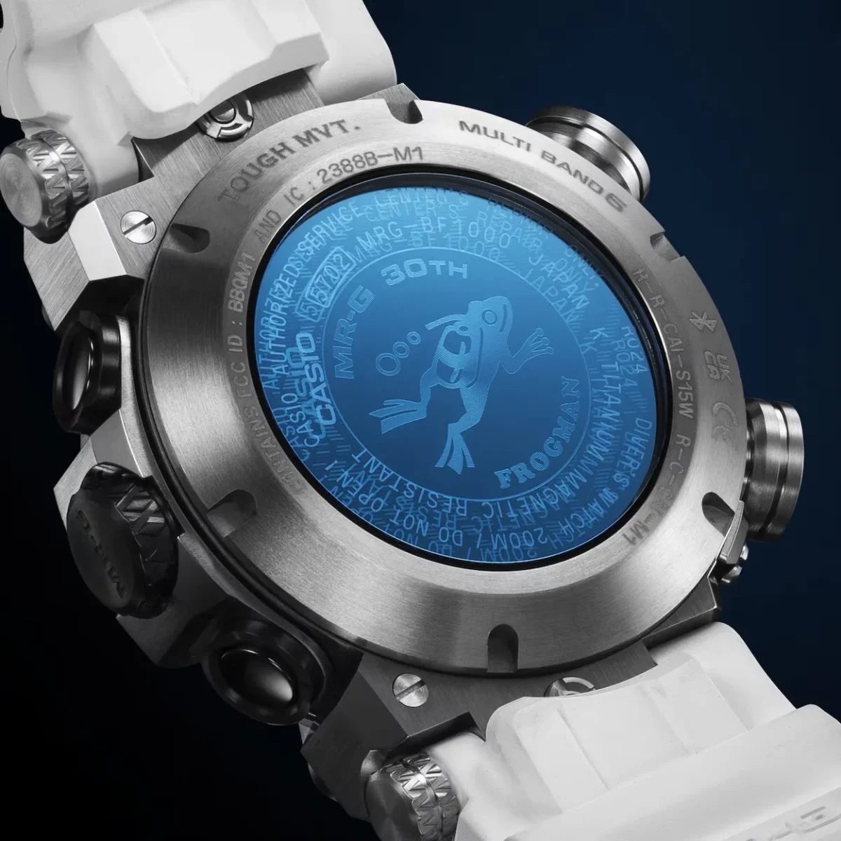 G-SHOCK Frogman MRG-BF1000EB-1A, l’art japonais plonge dans les abysses du luxe