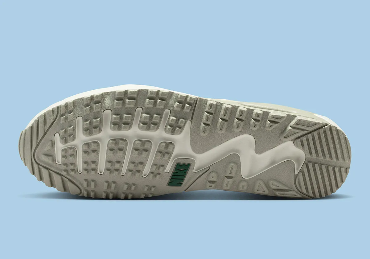 Nike Air Max 90 Golf US Open 2 La Nike Air Max 90 Golf « US Open » : le récit discret d'une paire qui regarde la mer