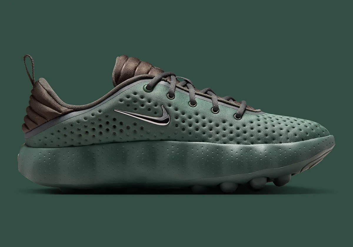 Nike Mind 002 Camo Green 2 Nike Mind 002 « Camo Green », la sneaker qui transforme la discrétion en expérience sensorielle