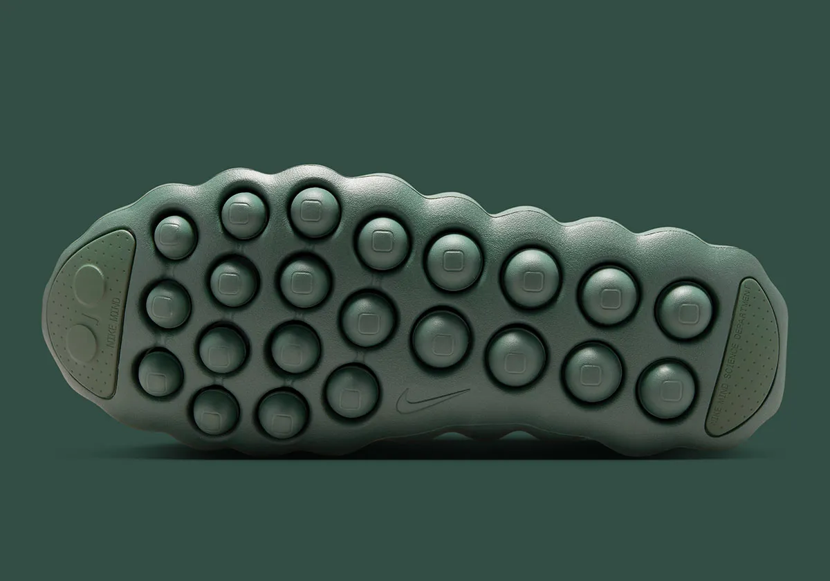 Nike Mind 002 Camo Green 5 Nike Mind 002 « Camo Green », la sneaker qui transforme la discrétion en expérience sensorielle