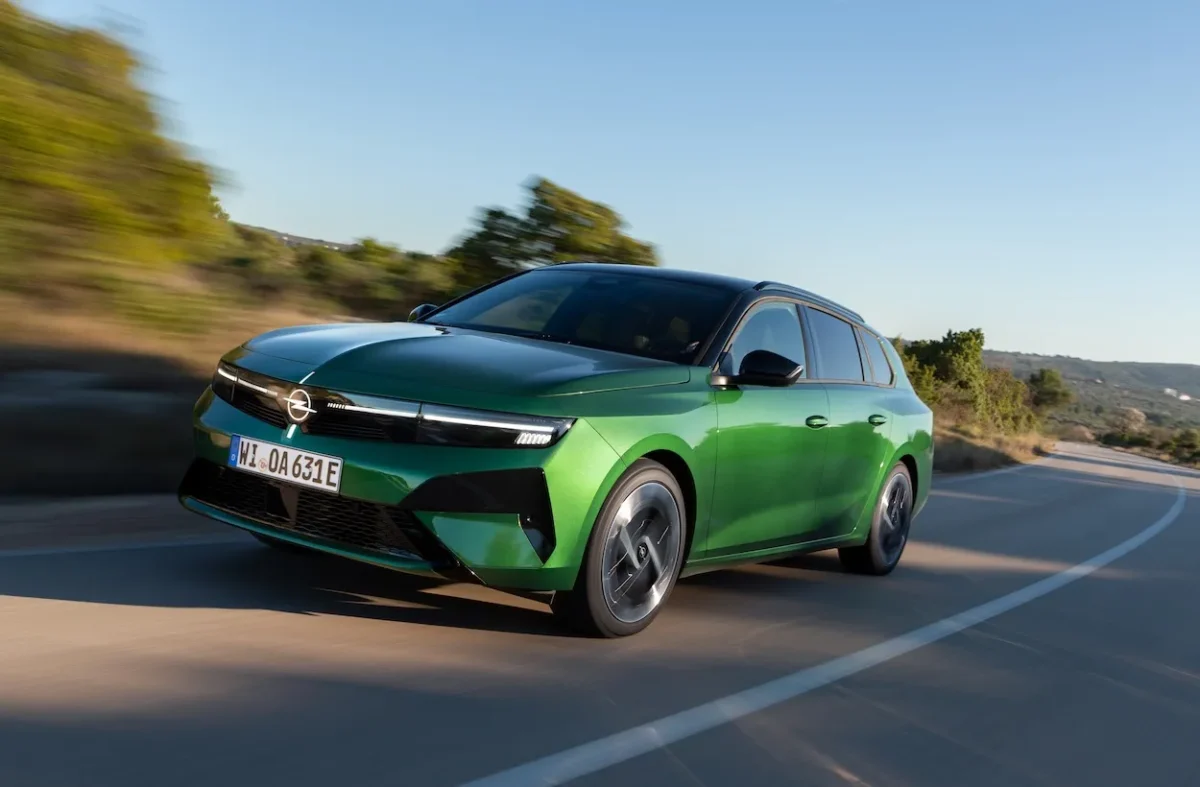 L’Opel Astra 100% électrique atteint l’âge de maturité avec 454 km d’autonomie