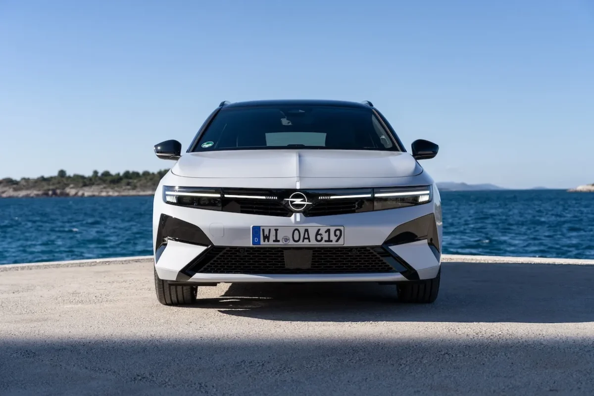 L’Opel Astra 100% électrique atteint l’âge de maturité avec 454 km d’autonomie