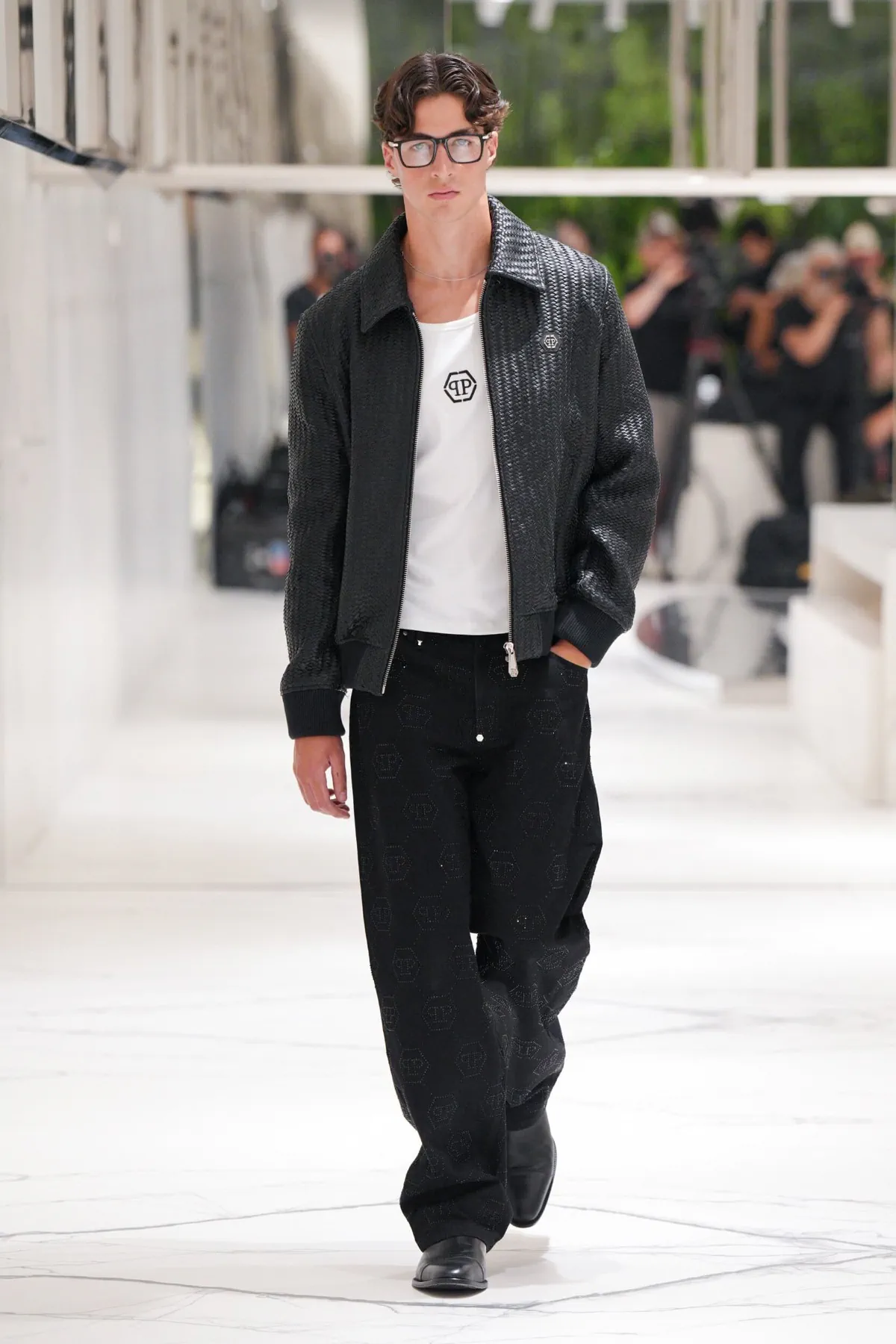 Philipp Plein Spring Summer 2027 Milan Fashion Week 36 Philipp Plein signe un printemps 2027 plus maîtrisé, sans renoncer à son goût du spectaculaire