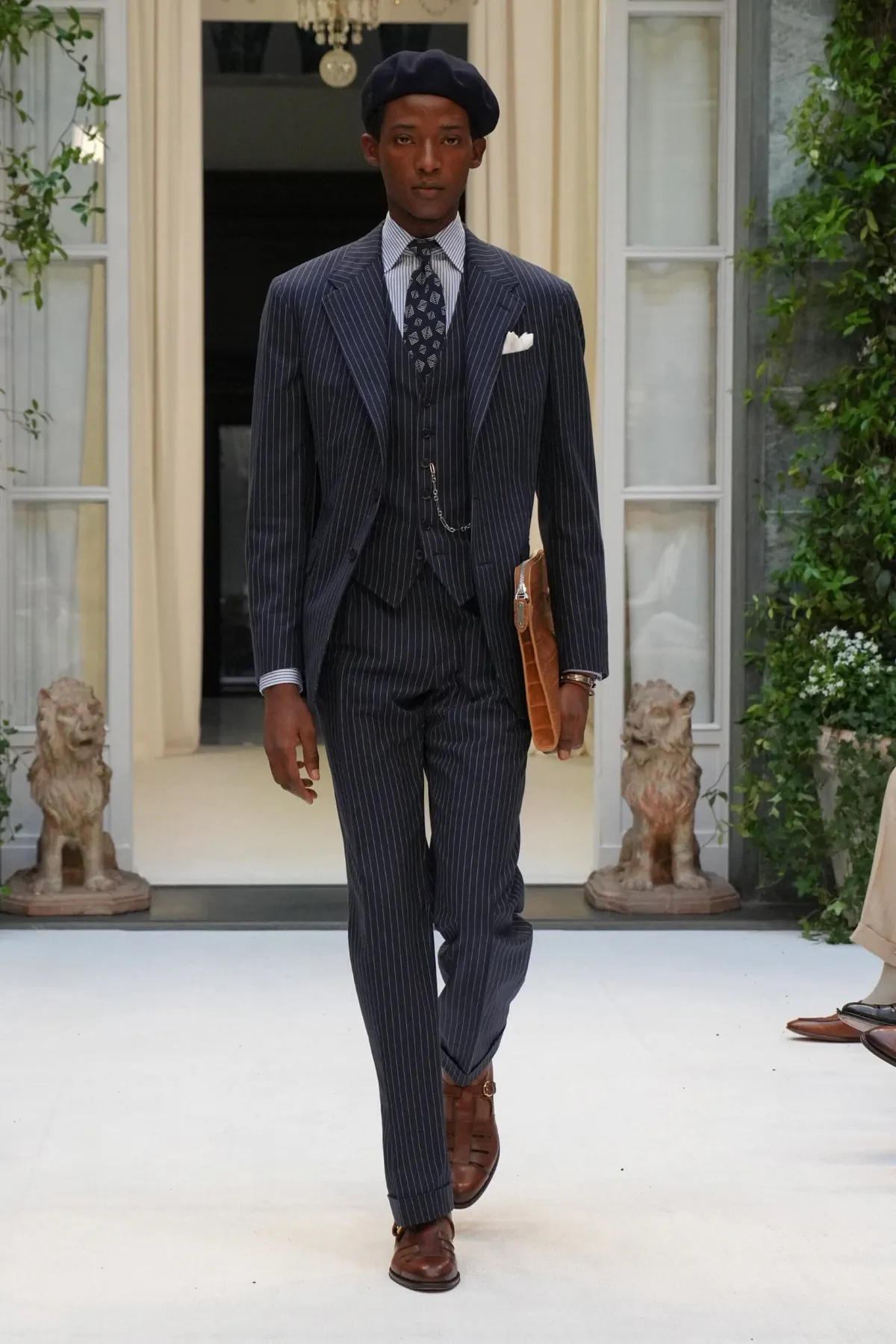 Ralph Lauren Spring Summer 2027 Milan Fashion Week 1 Ralph Lauren printemps 2027 - Le gentleman athlète revient, et cette fois il arrive par la mer