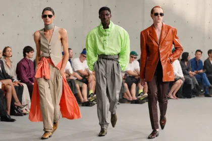 Saint Laurent printemps 2027 - Anthony Vaccarello et l'art de séduire sans jamais forcer