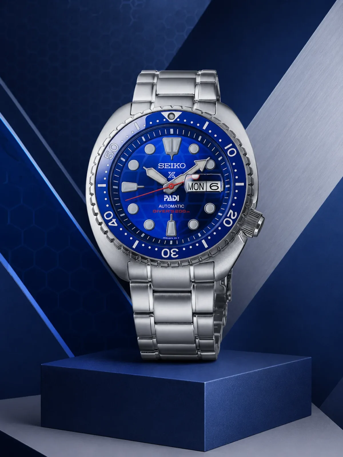 Seiko Prospex célèbre le 60ème anniversaire de PADI avec une édition limitée qui raconte deux légendes de la plongée