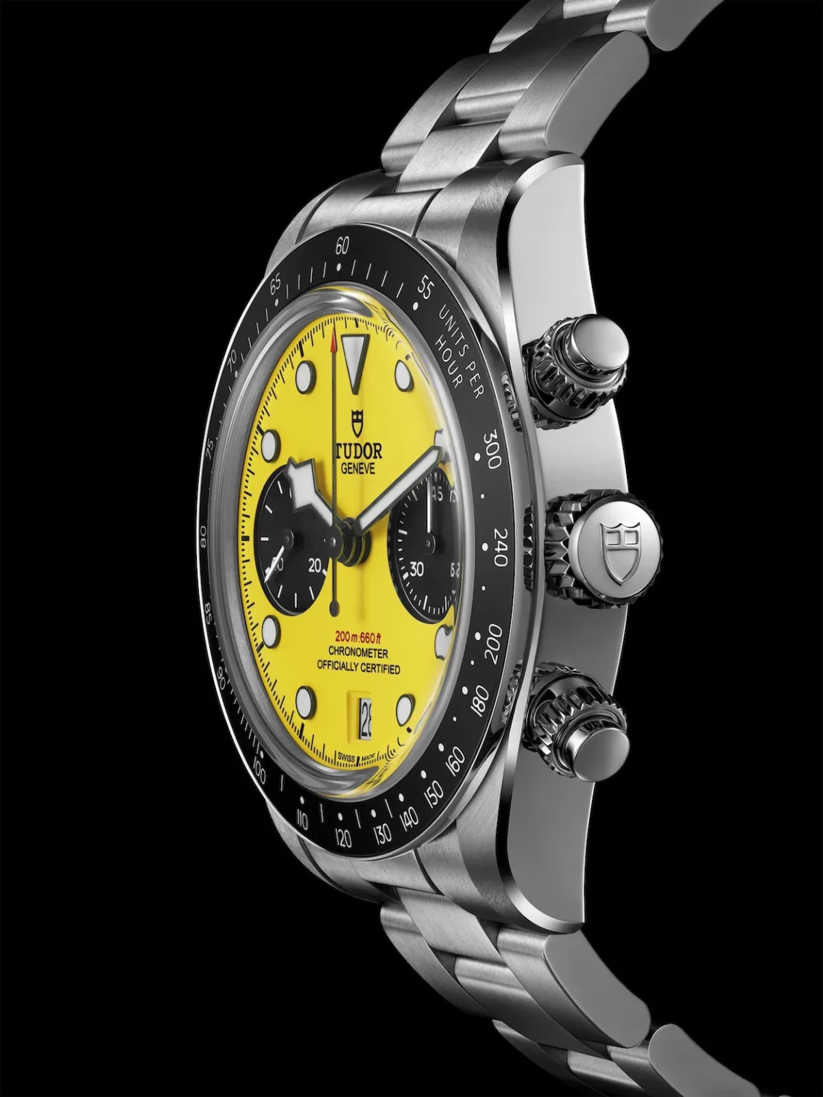 La TUDOR Black Bay Chrono 39 « Bumblebee » - quand 2 mm changent tout à l'histoire du chronographe