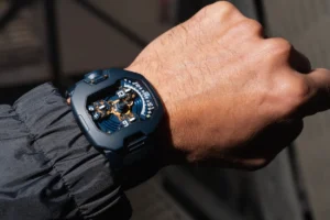 URWERK UR-120 Blue Planet, le dernier tour d’orbite d’une icône satellite