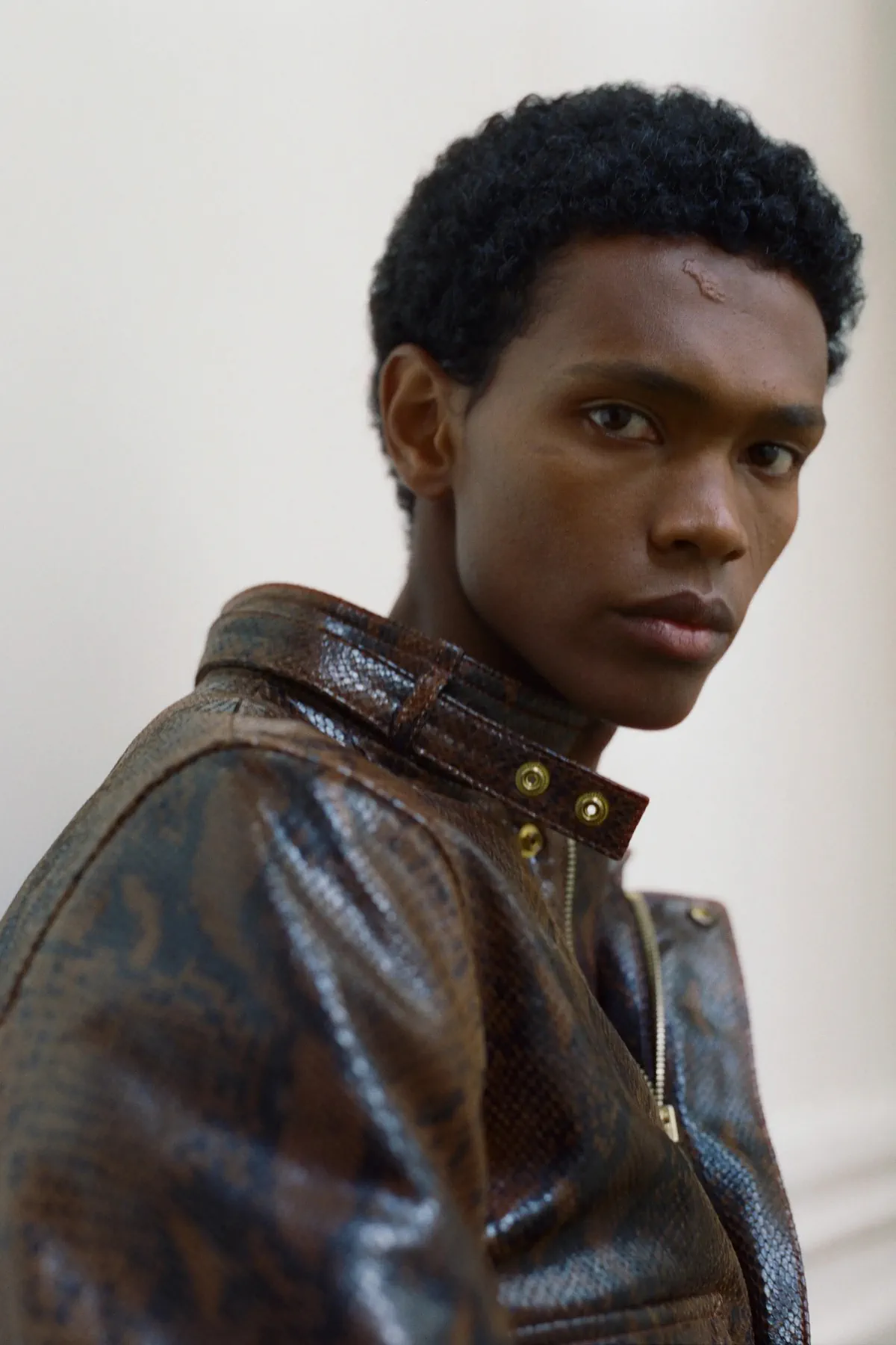 La collection printemps 2027 de WALES BONNER révèle pourquoi Grace est la voix la plus juste de la mode masculine