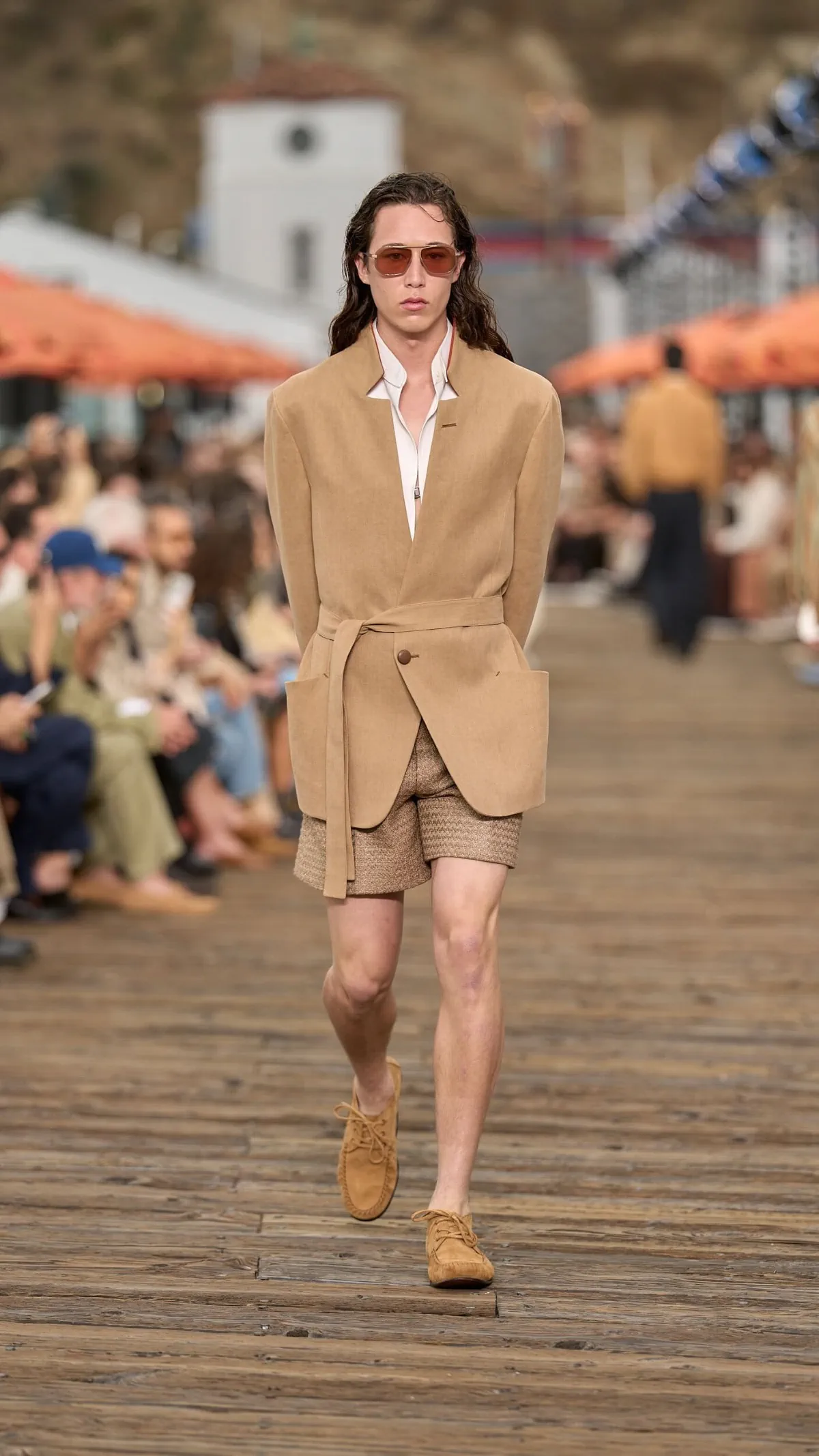ZEGNA célèbre l’art de la villeggiatura avec une collection été 2027 entre Malibu et Méditerranée