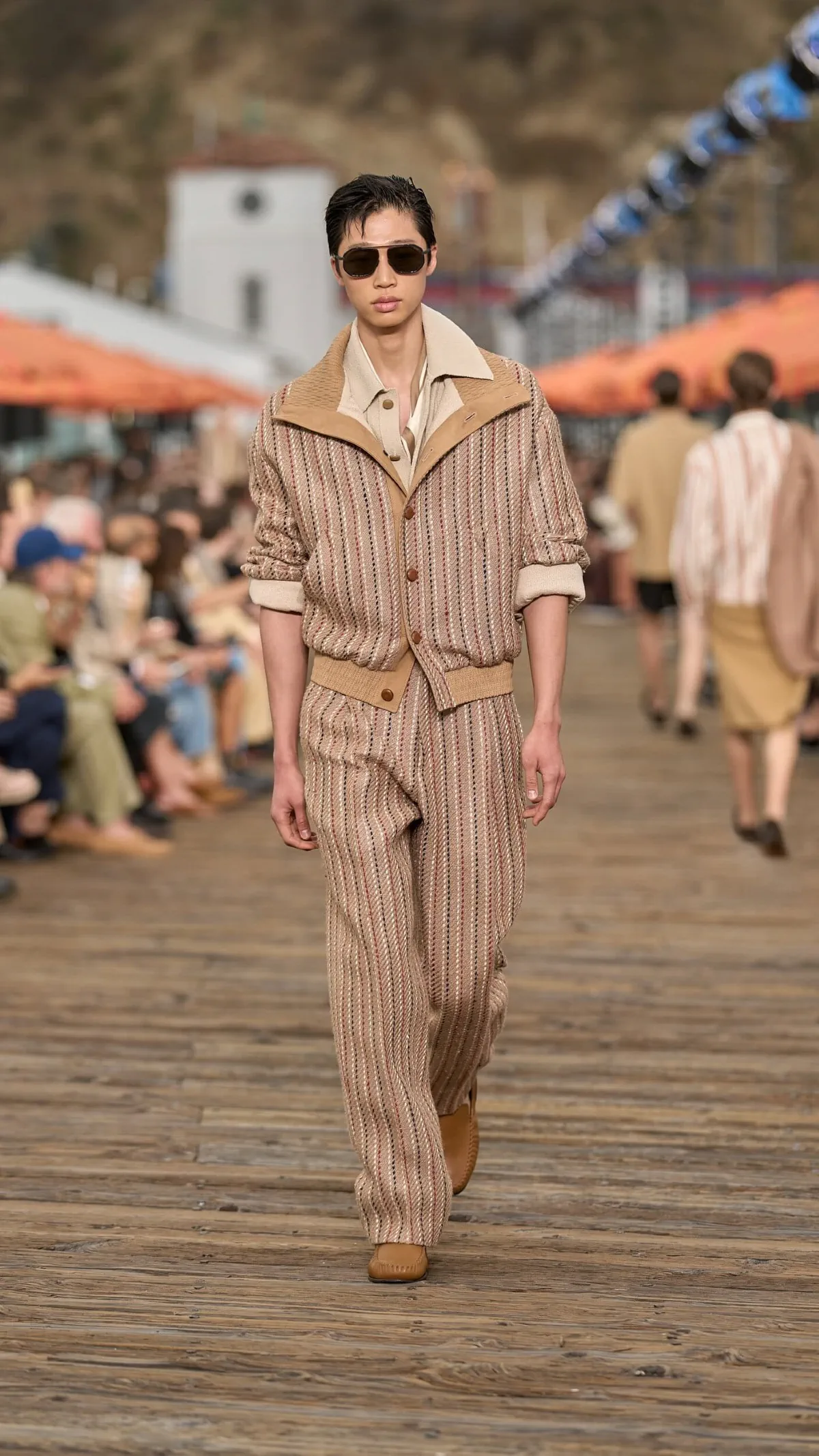 ZEGNA célèbre l’art de la villeggiatura avec une collection été 2027 entre Malibu et Méditerranée