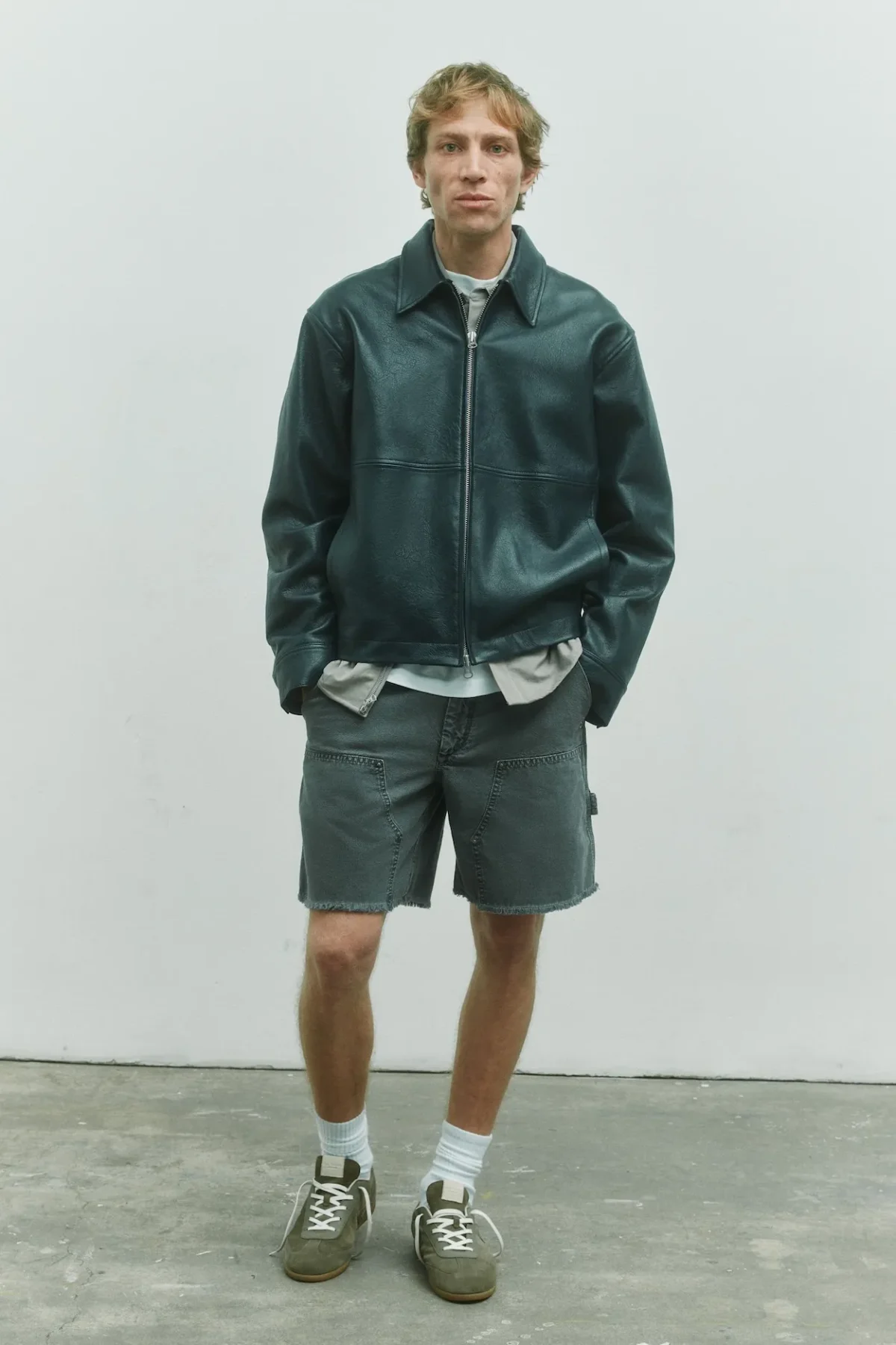 Chez rag & bone, l’élégance masculine trouve son point d’équilibre au printemps 2027