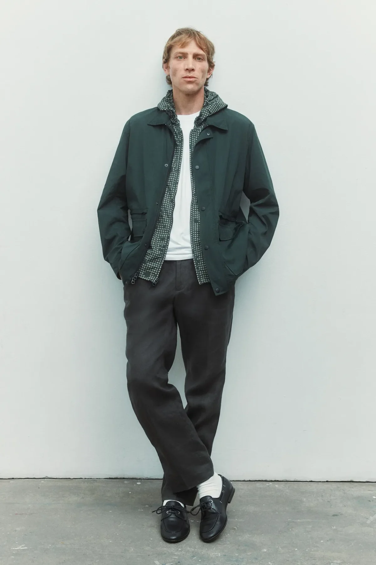 Chez rag & bone, l’élégance masculine trouve son point d’équilibre au printemps 2027
